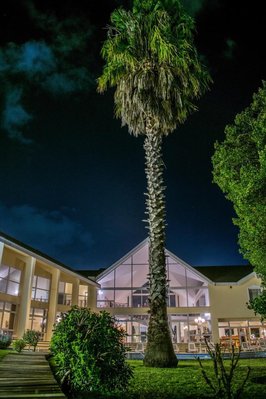 Parque Hotel Jean Clevers Пунта-дель-Есте Екстер'єр фото The main building at night